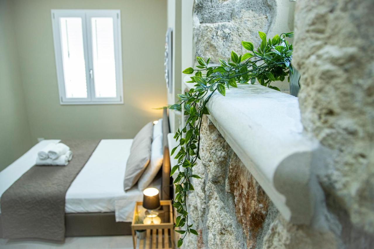 House Orlando Hotel Sferracavallo Buitenkant foto
